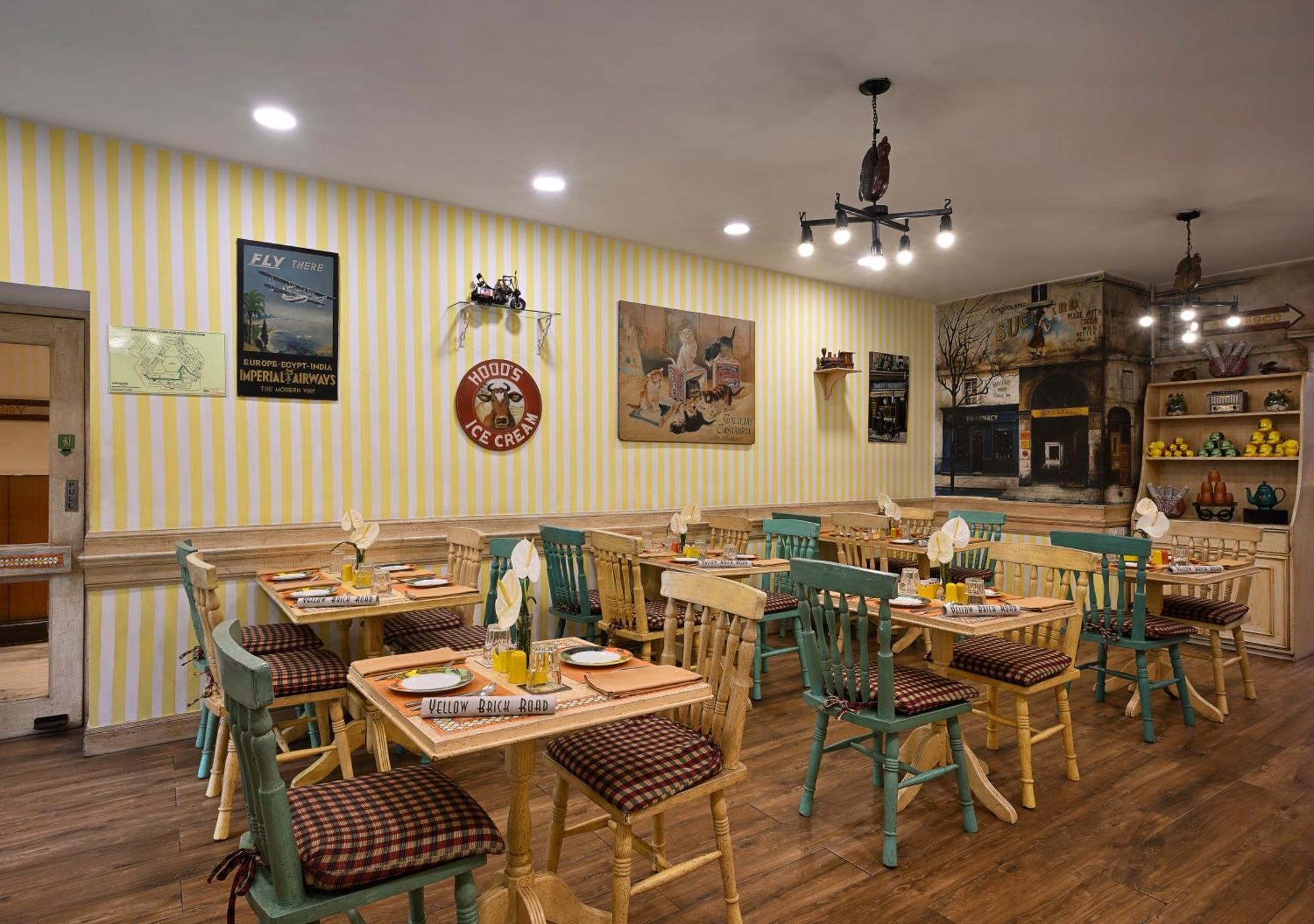 大使-Ihcl精选酒店 新德里 外观 照片 Restaurant interior