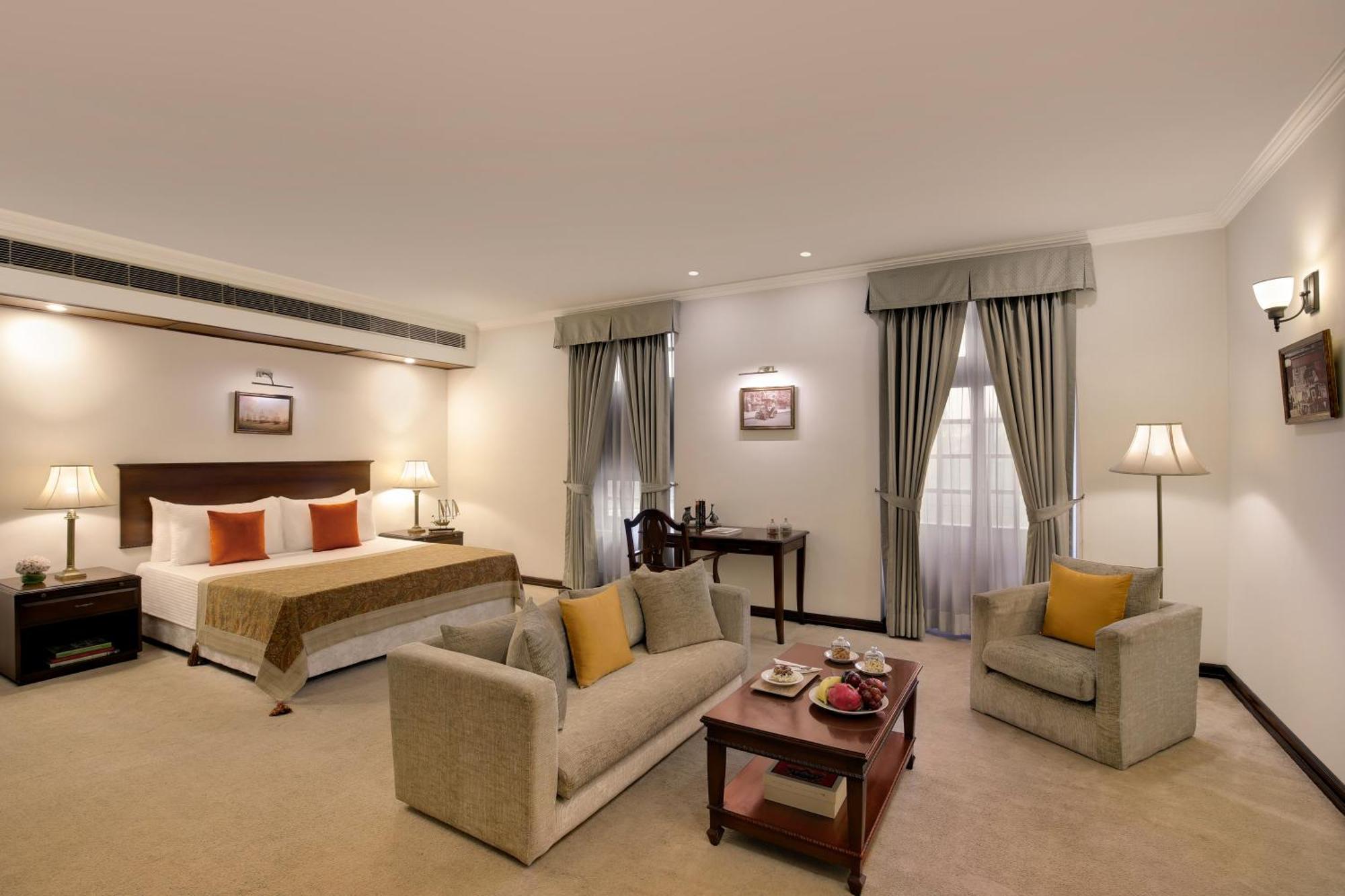 大使-Ihcl精选酒店 新德里 外观 照片 A suite at the Taj Bengal